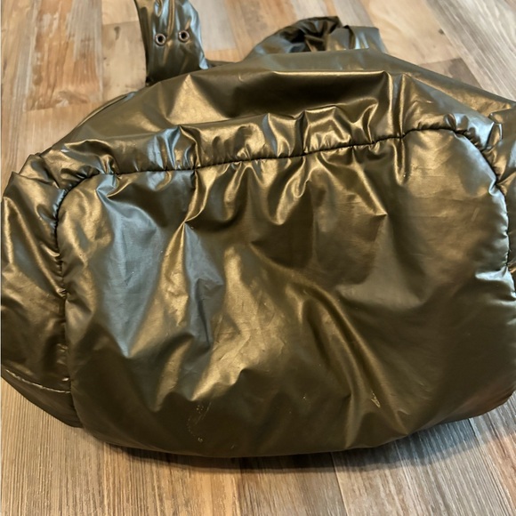 SEE BY CHLOE JOY RIDER NYLON PUFFER  SHOULDER BAG METALLIC MOSS GREEN MEDIUM - Picture 3 of 7